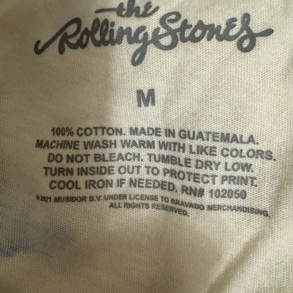The Rolling Stones Cream Tee with Red and Blue Tongue Graphic - Picture 4 of 4